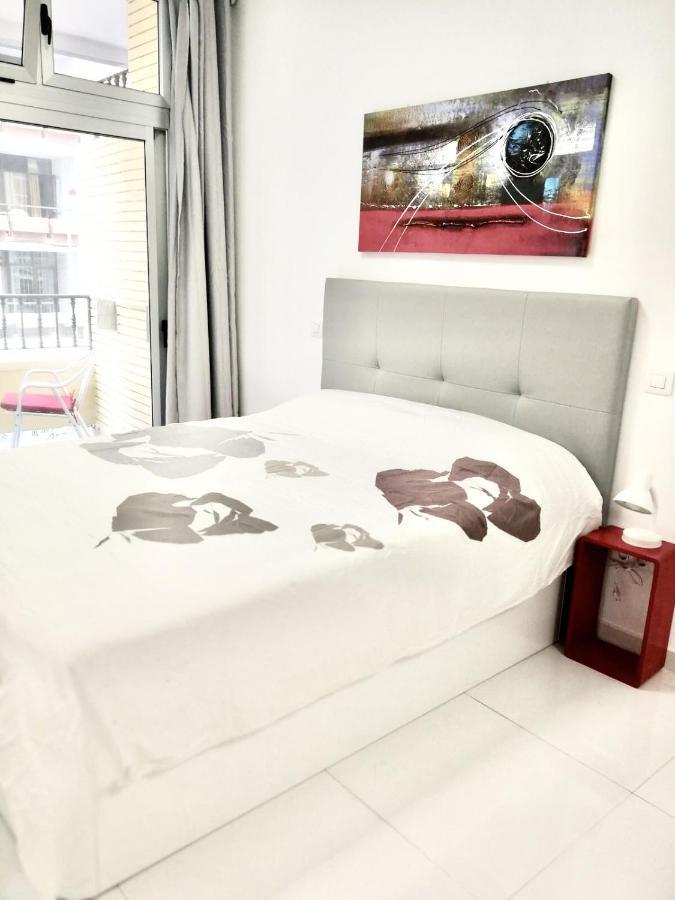 Homeforguest Listen To The Waves By Las Canteras Las Palmas Buitenkant foto